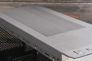 性价比之选 金河田峥嵘Z6全侧透高塔机箱评测